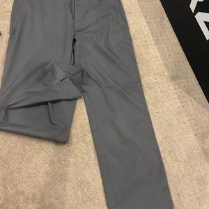 Men's Gray Pants: NIKE